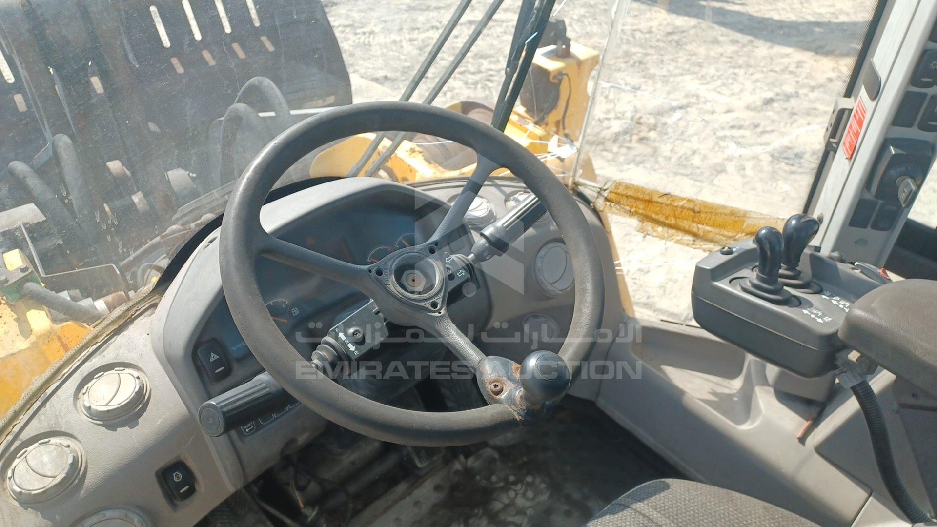 2013 VOLVO L 220G VIN: VCEL220GJ00009140