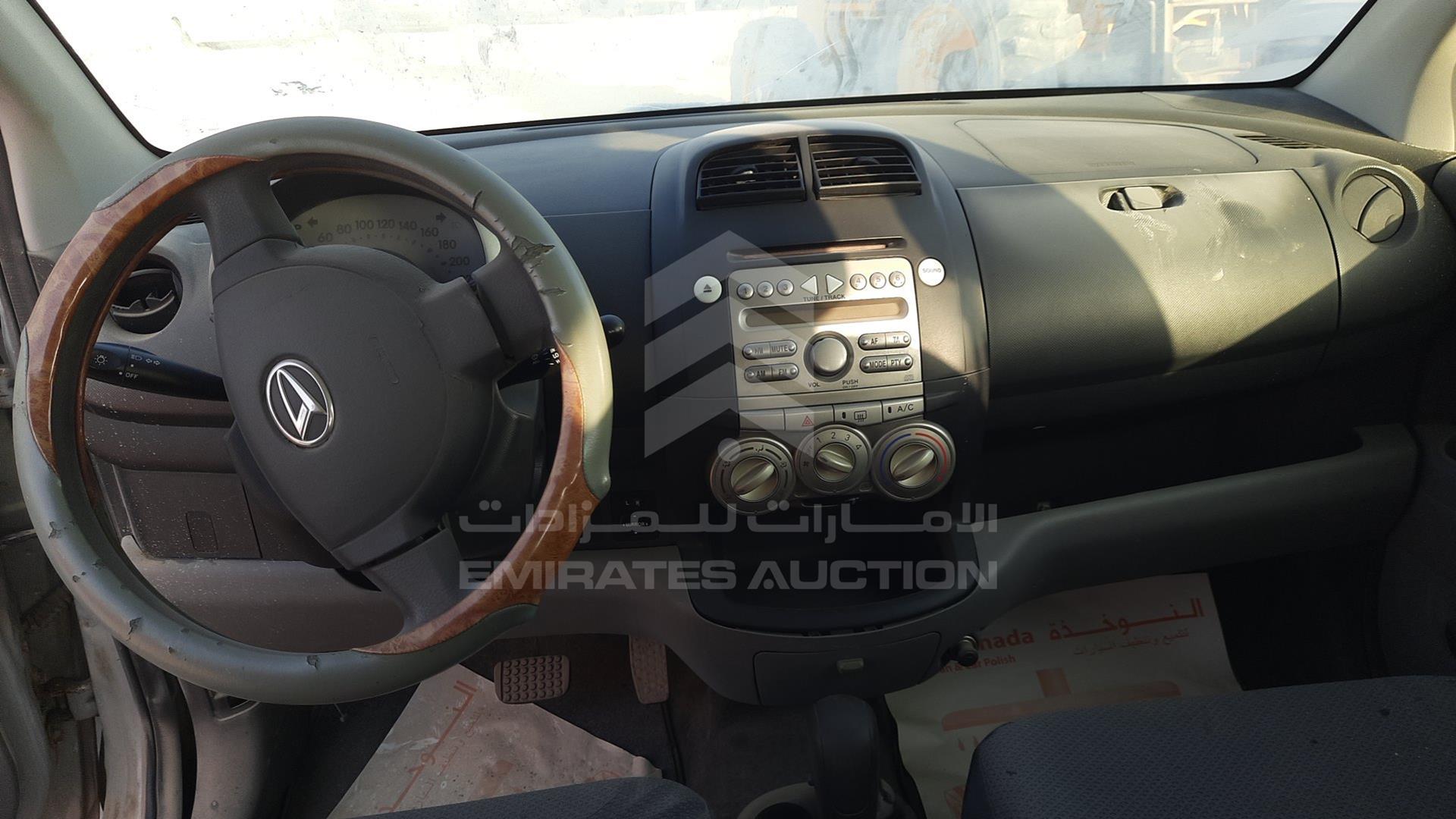 2007 DAIHATSU SIRION VIN: JD1GM301X71058327