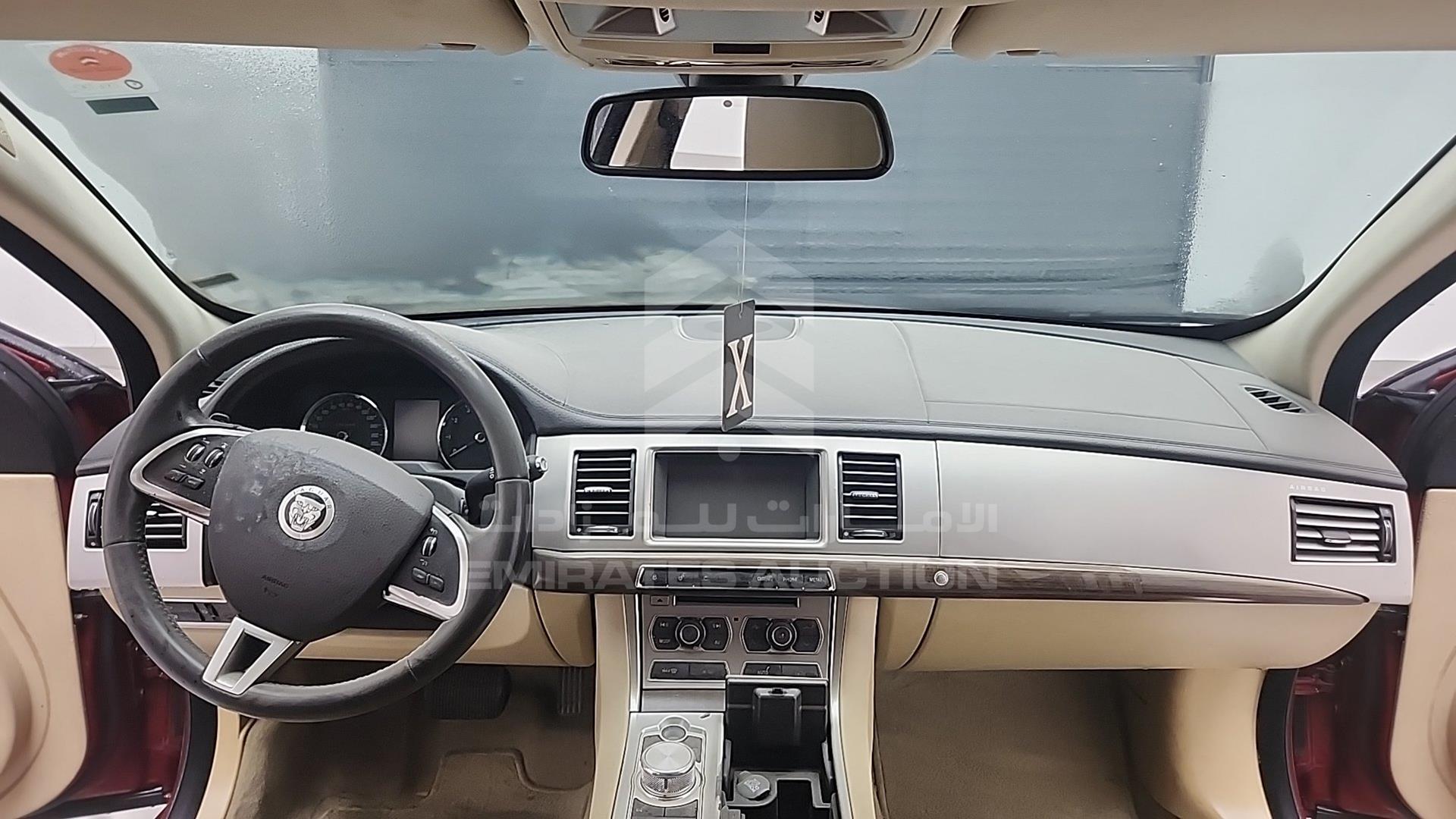2012 JAGUAR XF VIN: SAJAA05D6CFS51203