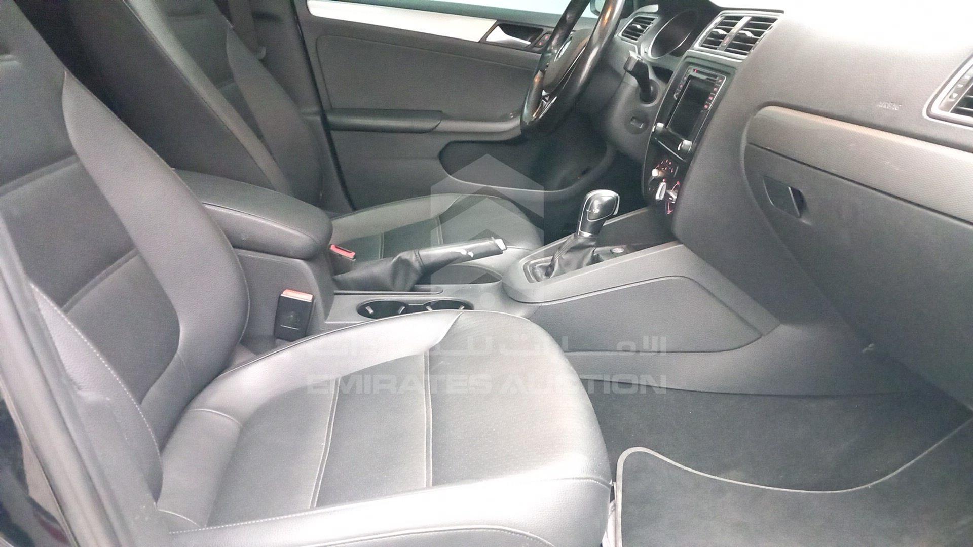2017 VOLKSWAGEN JETTA VIN: 3VWDB7AJ2HM282790