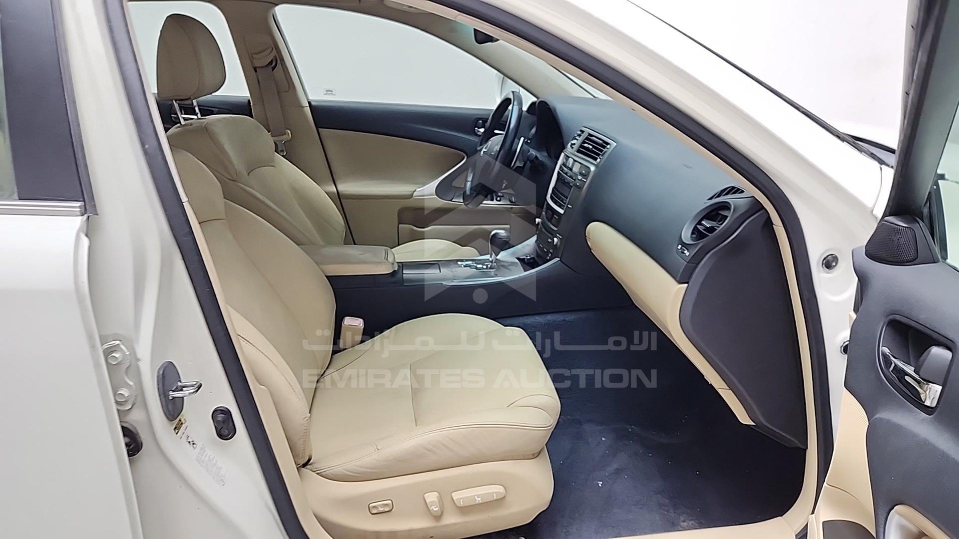 2008 LEXUS IS 250 VIN: JTHBK262385084075