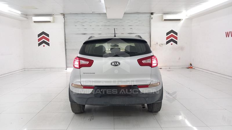 KNAPB8120D7397582 Auction: EmiratesAuction Lot: 409191 KNAPB8120D7397582 Kia Sportage 2013 SILVER Photo 7