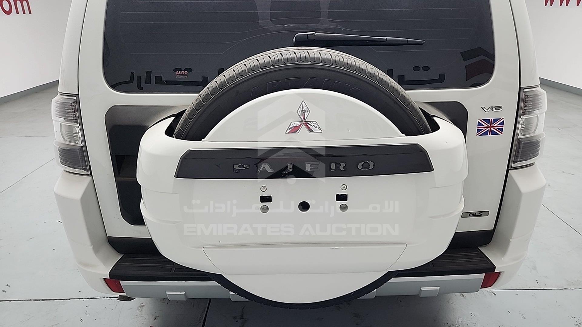2013 MITSUBISHI PAJERO VIN: JMYLRV95WDJ704386