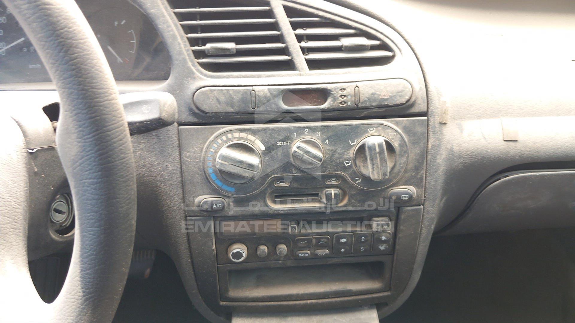 2001 DAEWOO LANOS VIN: KLATA69YE1B667403