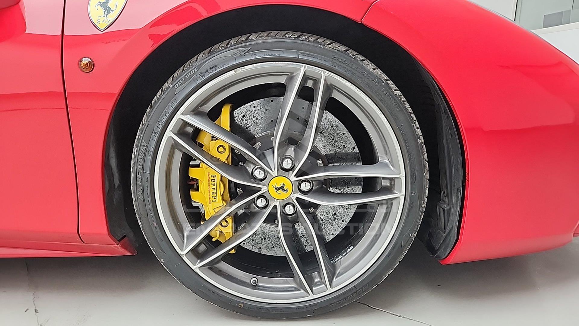 2019 FERRARI 488 VIN: ZFF80AMT4K0239066