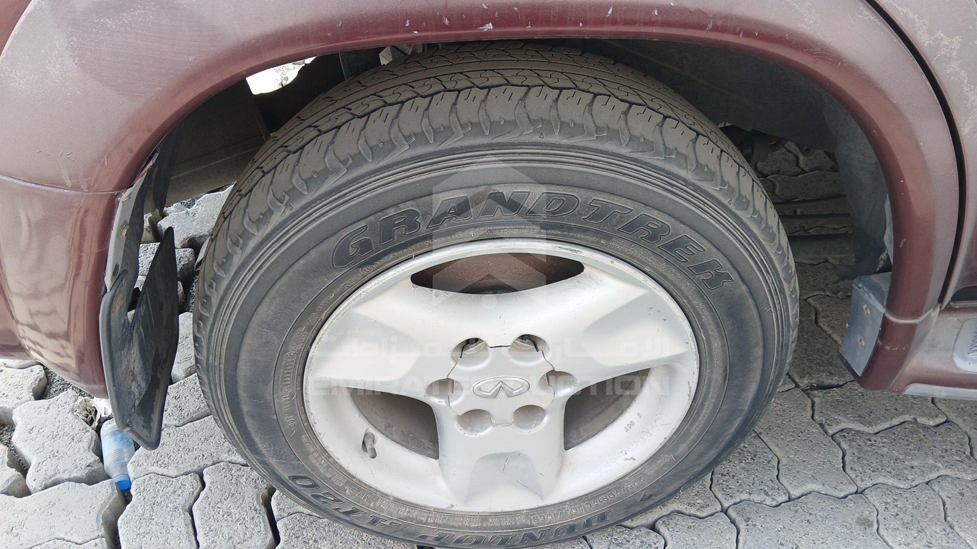 2001 INFINITI QX4 VIN: JNRDR07Y41W100782
