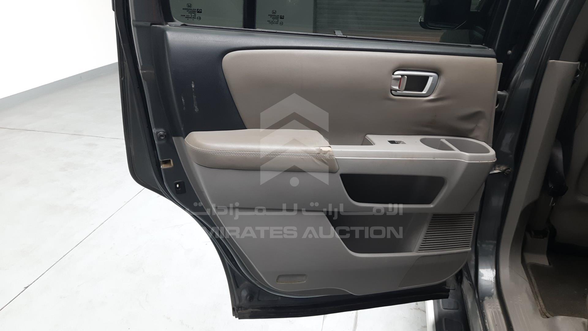 2011 HONDA PILOT VIN: 5FNYF4856BB701140