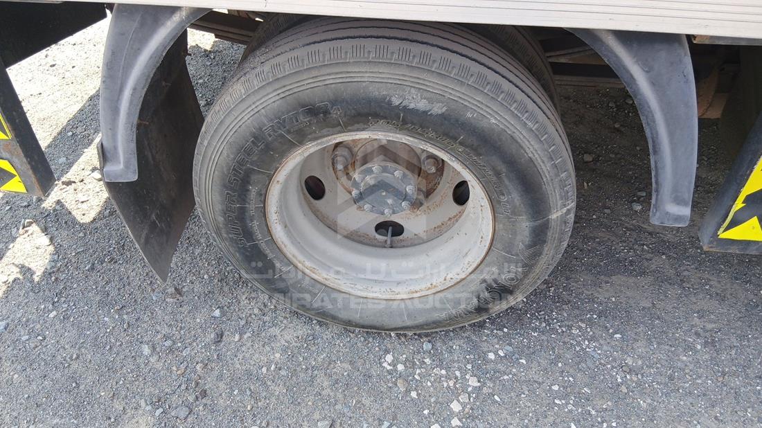 2013 Isuzu Reward NM — Rear Right Tyre — Photo 28
