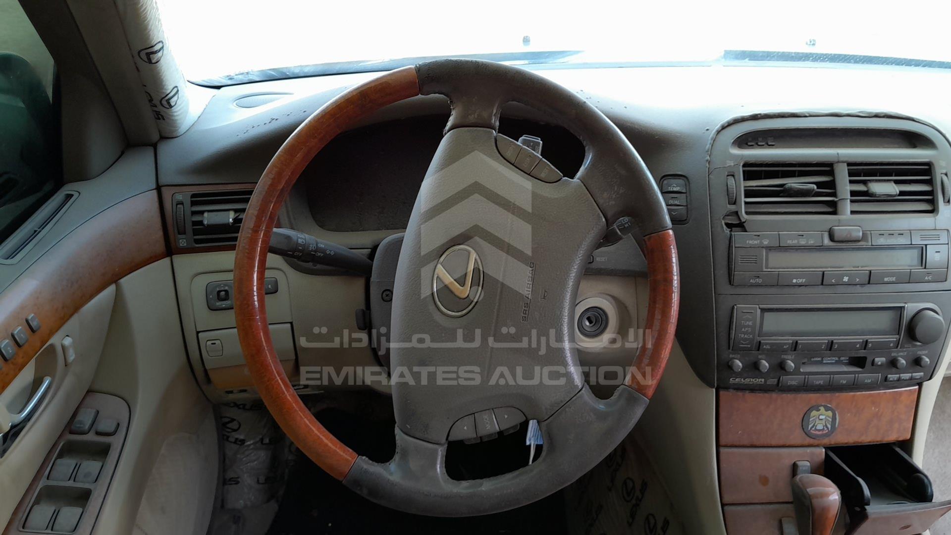 2002 LEXUS LS 430 VIN: JTHBN30F220065918