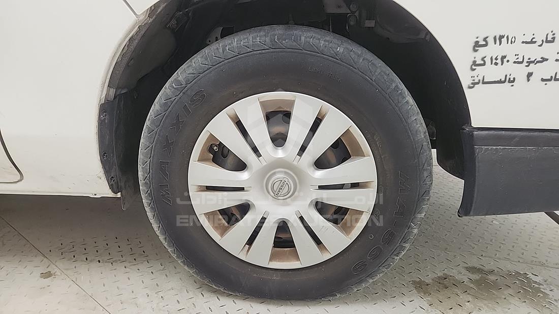 2020 Nissan Urvan — Front Right Tyre — Photo 22