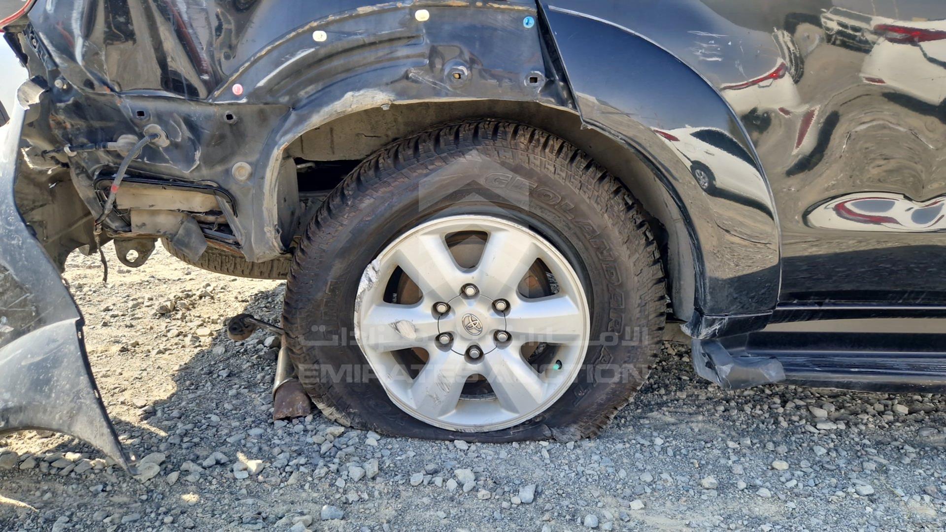 2011 TOYOTA FORTUNER VIN: MHFYU59G2B7015165