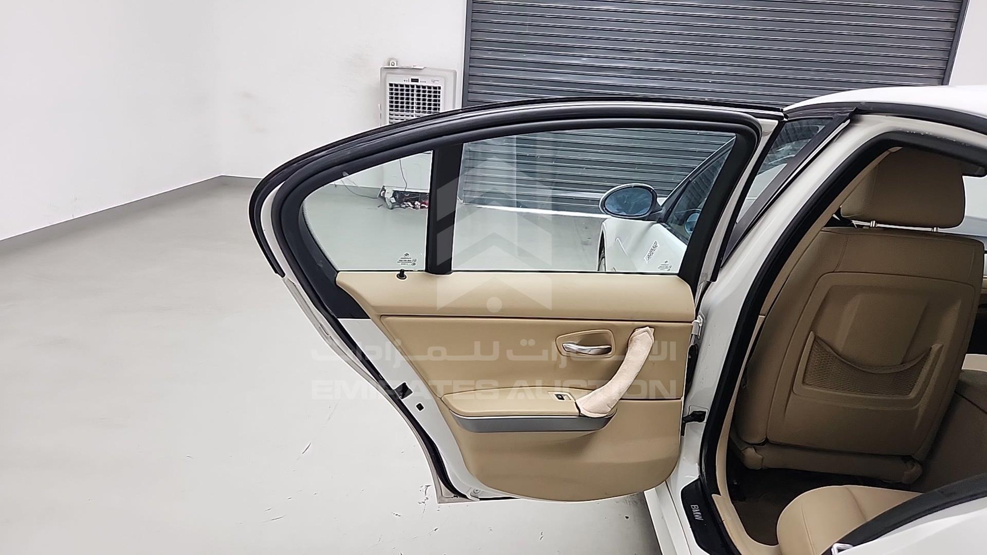2008 BMW 320I VIN: WBAVG71078A402335