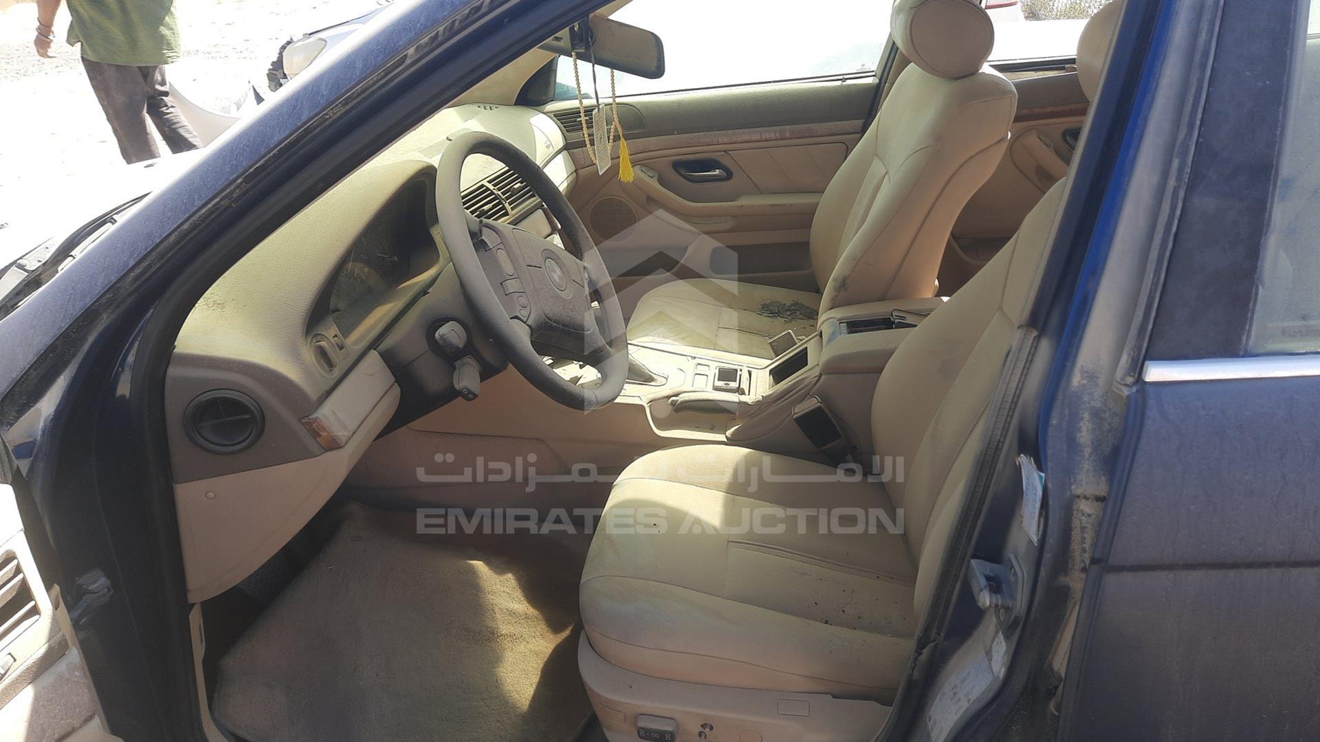 0 BMW --- VIN: WBADD6107WBR48882