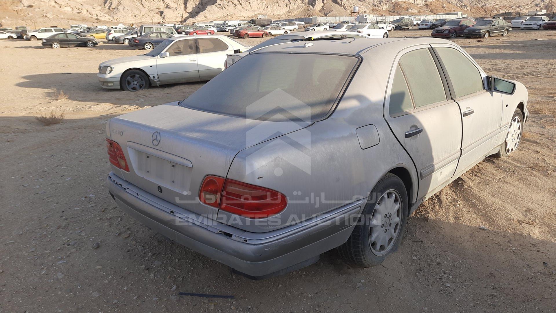 0 MERCEDES --- VIN: WDB2100631A749398