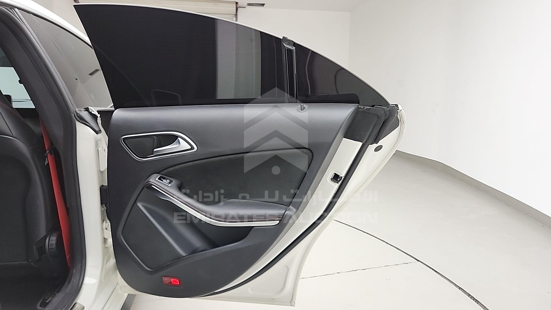 2015 MERCEDES CLA 250 VIN: WDDSJ4GB7FN183581