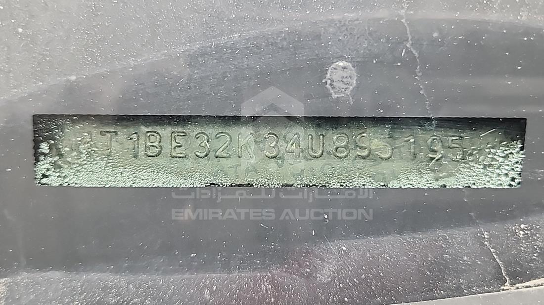 2004 Toyota Camry — VIN on Frame — Photo 4
