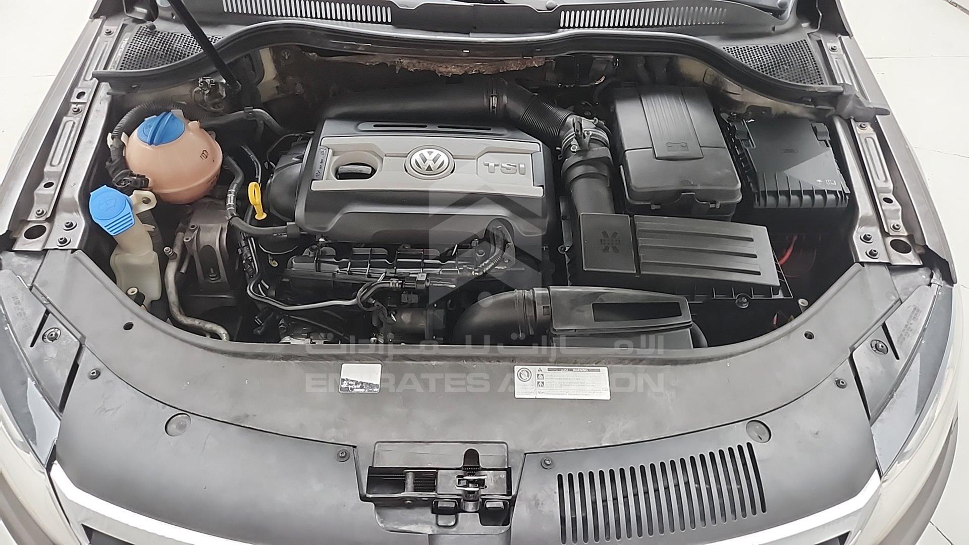 2015 VOLKSWAGEN PASSAT VIN: WVWAP2AN3FE801684