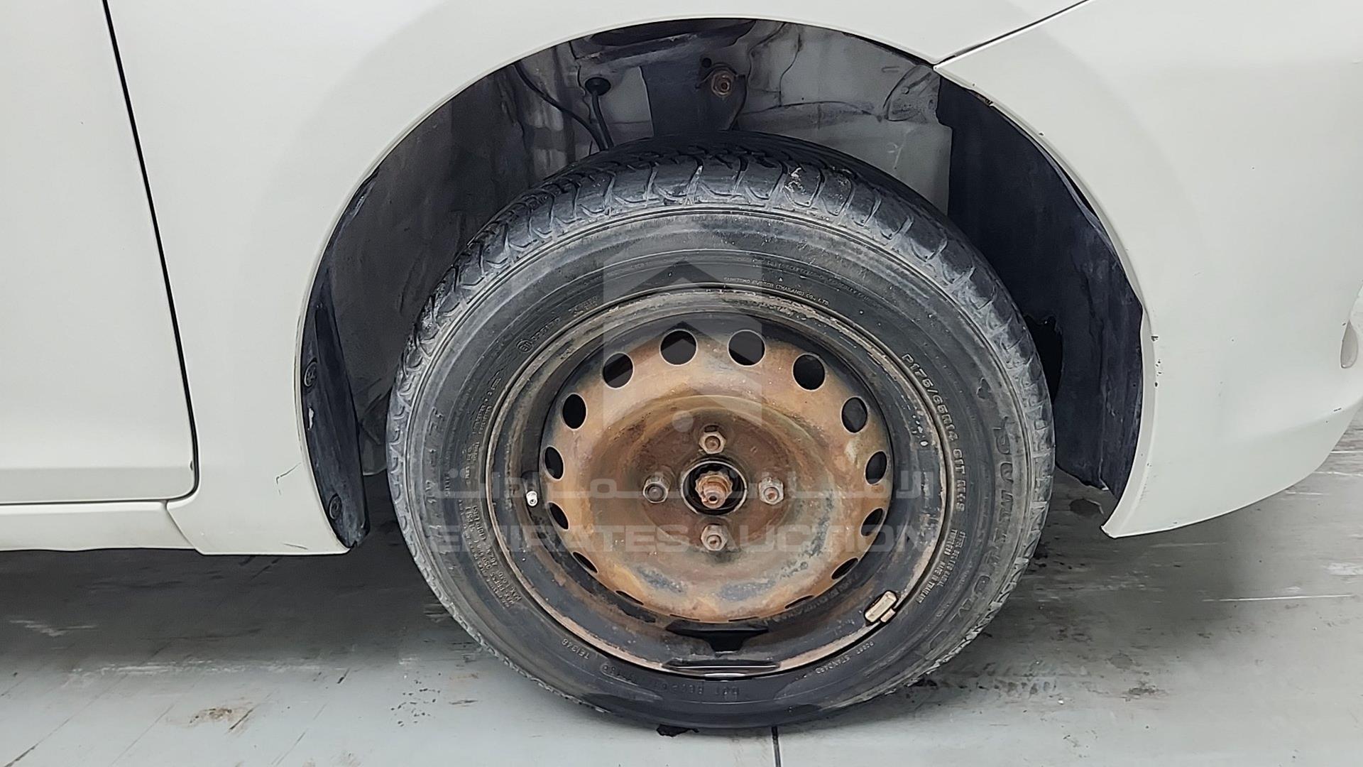 2008 TOYOTA YARIS VIN: JTDBW923X84010154