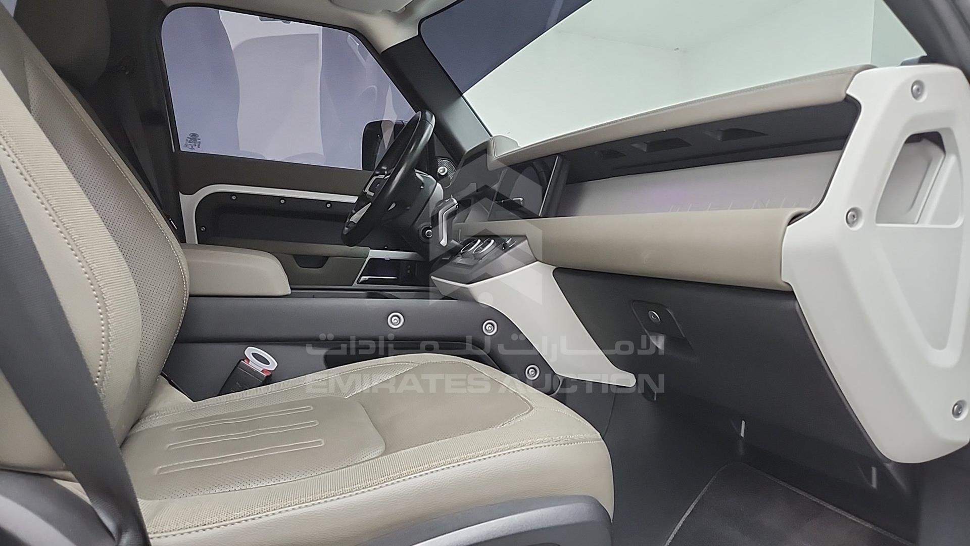 2021 LAND ROVER DEFENDER VIN: SALEA7BU2M2035119
