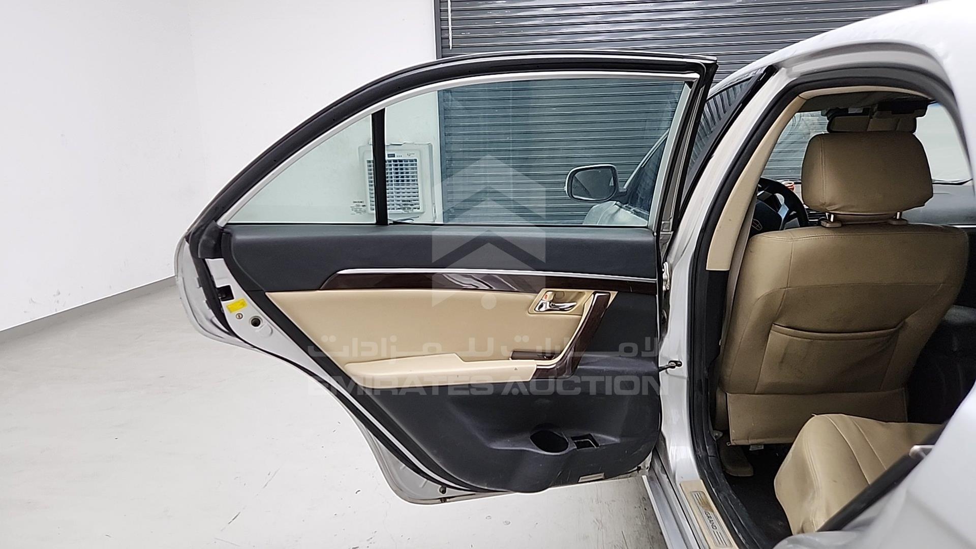 2015 GEELY EC8 VIN: LB37964Z7FJ002501