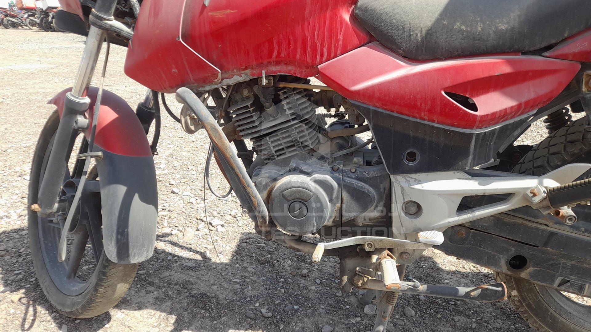 2010 BAJAJ 150 CC VIN: MD2DHDHZZSCL15433