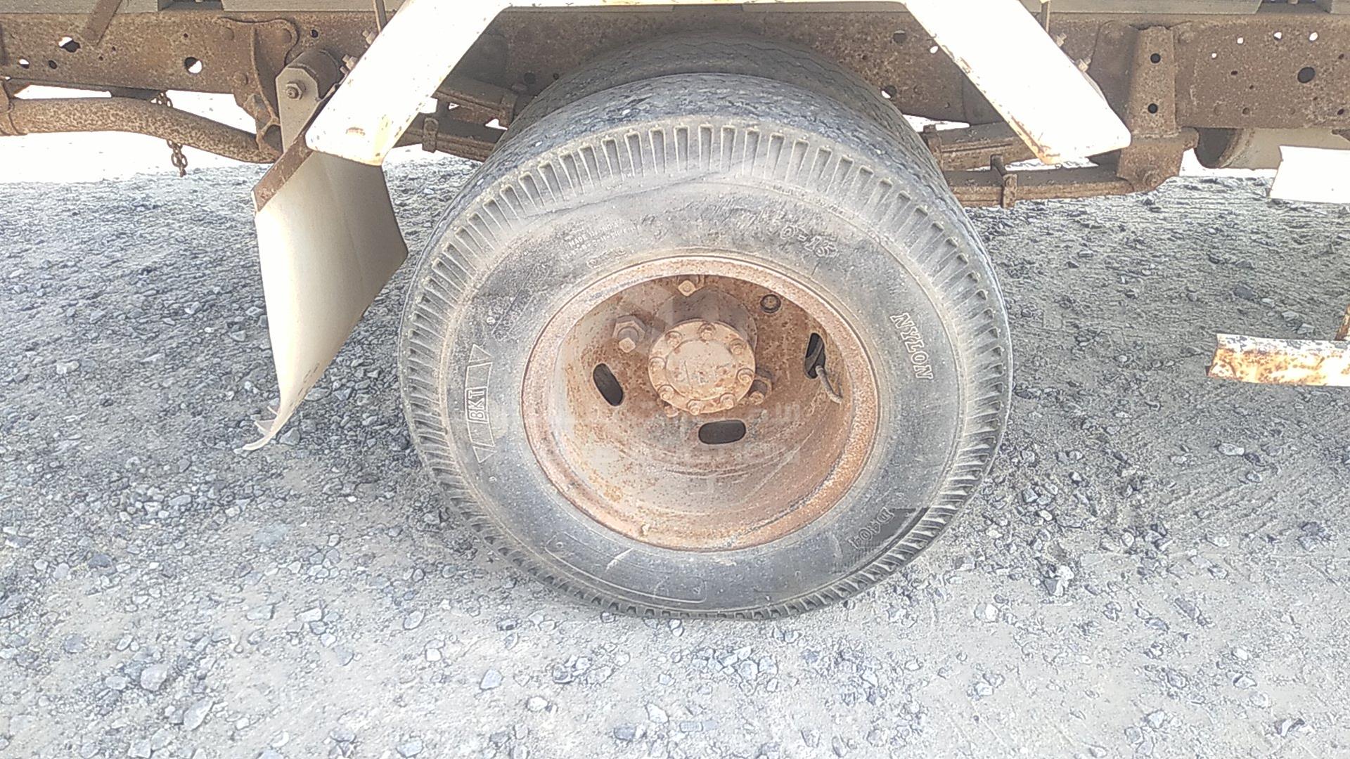 2010 ISUZU NKR VIN: LWLNKR8H7AL037000