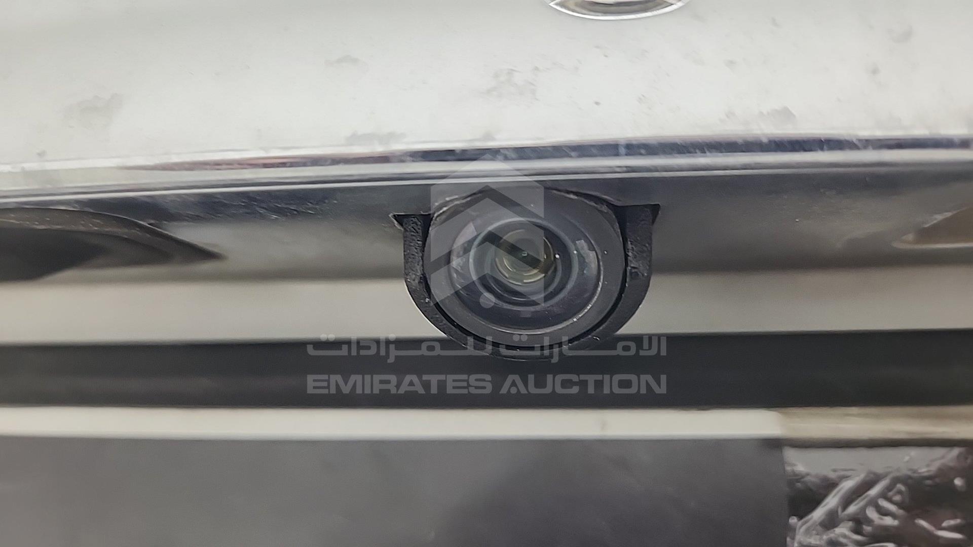 2011 JAGUAR XF VIN: SAJAA07DXBFR83989