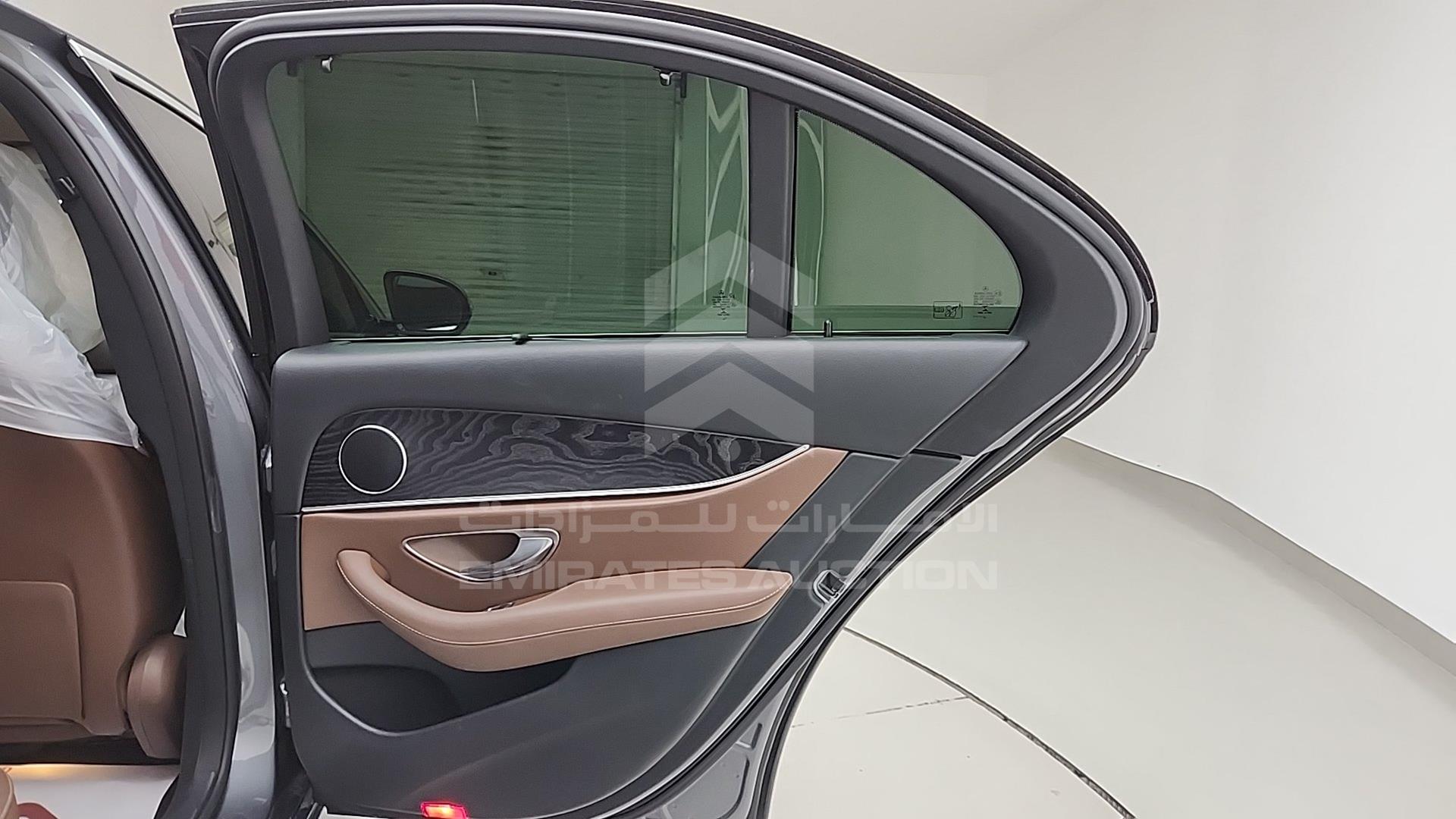2019 MERCEDES E 350 VIN: WDDZF8FB7KA533088