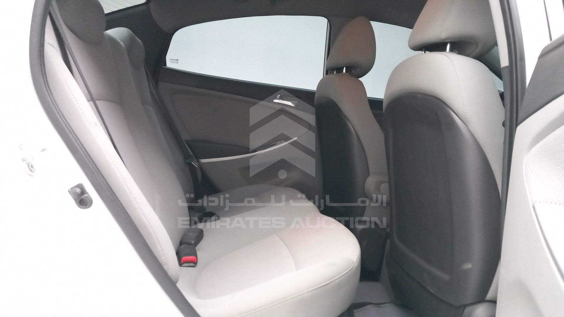 2015 HYUNDAI ACCENT VIN: KMHCT41BXFU710449