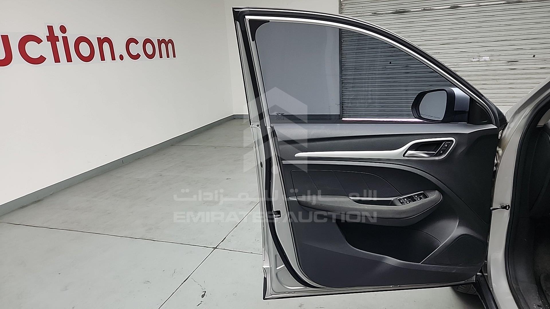 2019 MG ZS VIN: LSJW74U36KZ074893