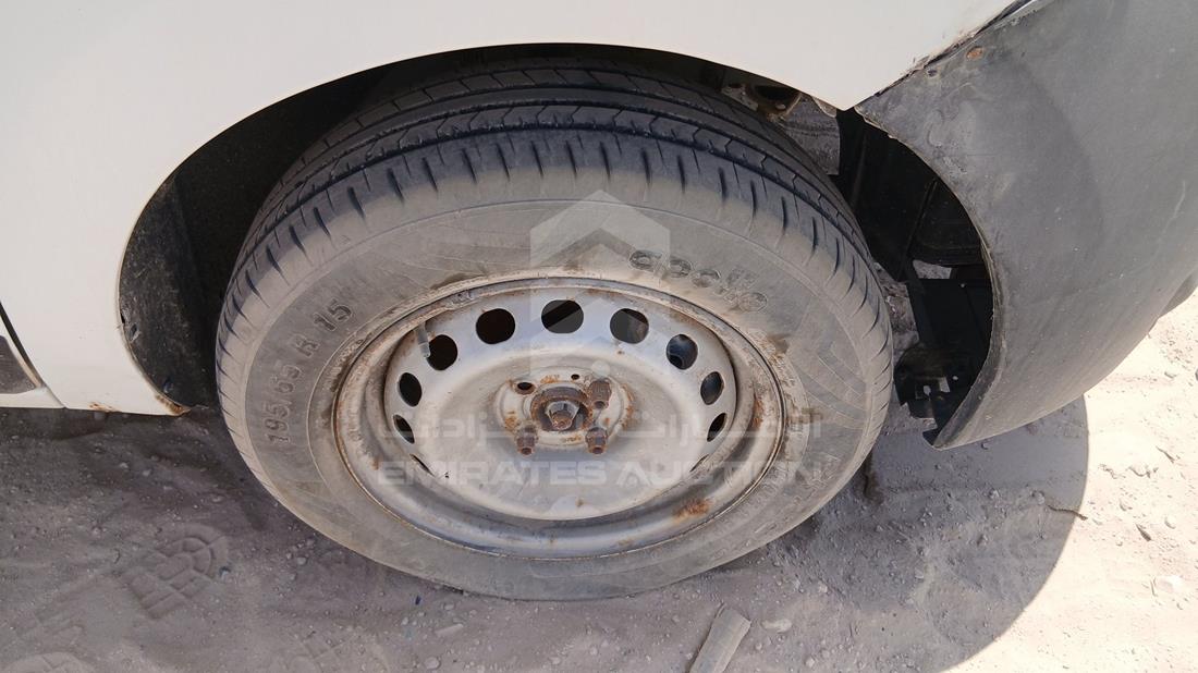 2020 Renault Dokker — Front Right Tyre — Photo 27