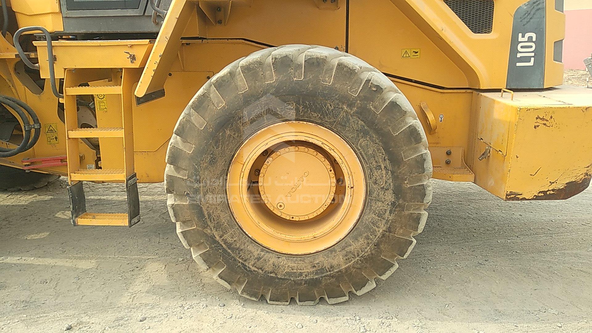 2013 VOLVO --- VIN: VCE0L105K00001157