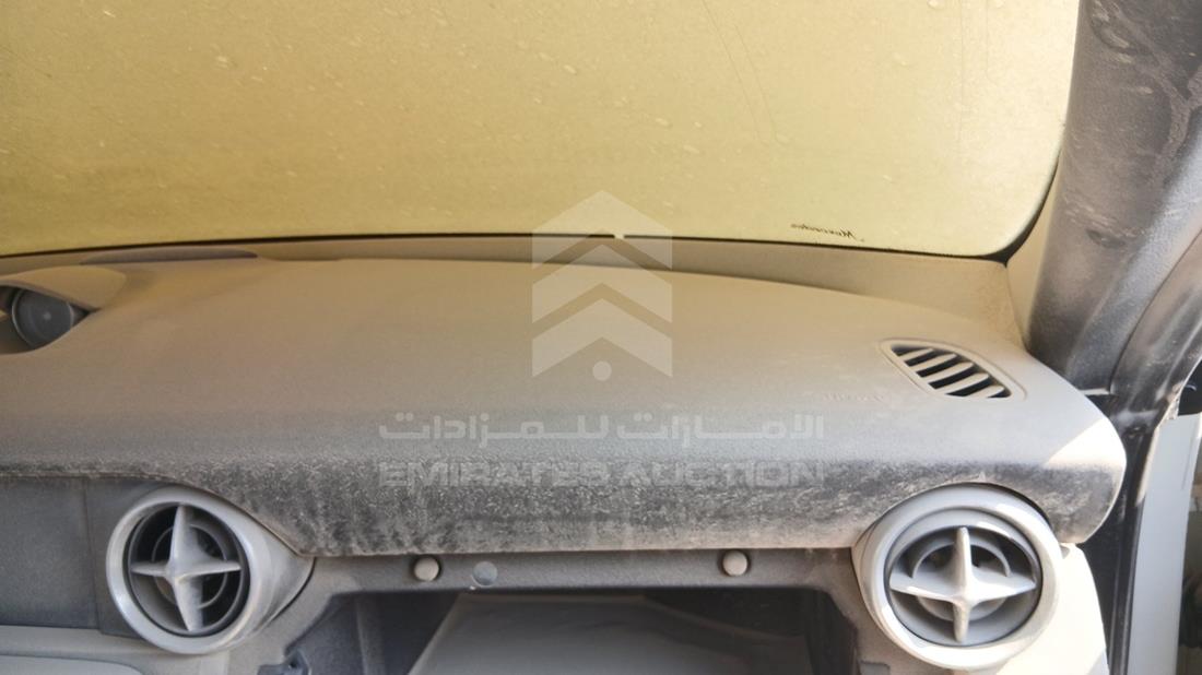 مرسيدس SLC300 2017 — زاوية واجهة الراكب الأمامي الأيمن — صورة 20