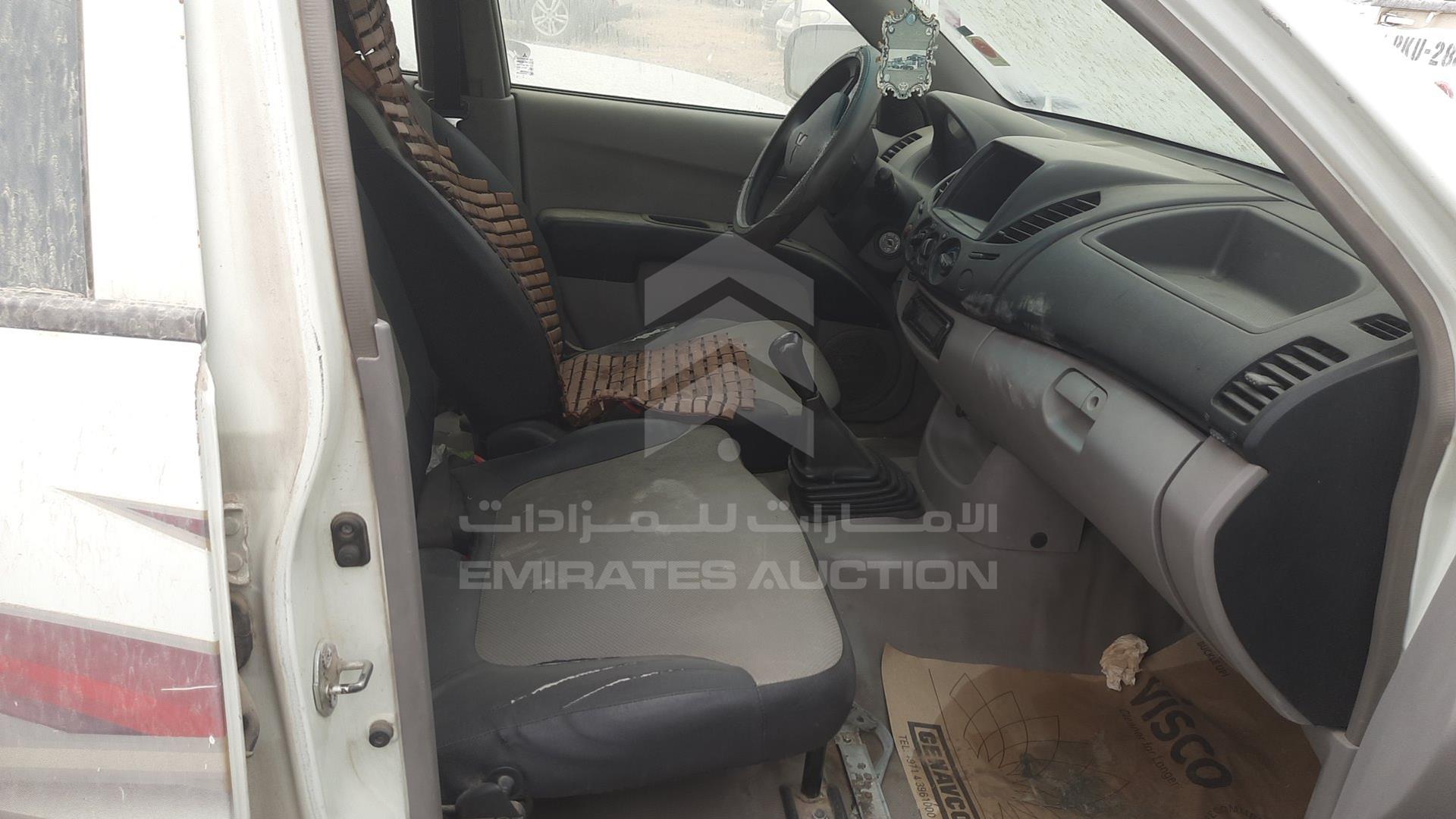 2013 MITSUBISHI L 200 VIN: MMBJNKA50DD016652