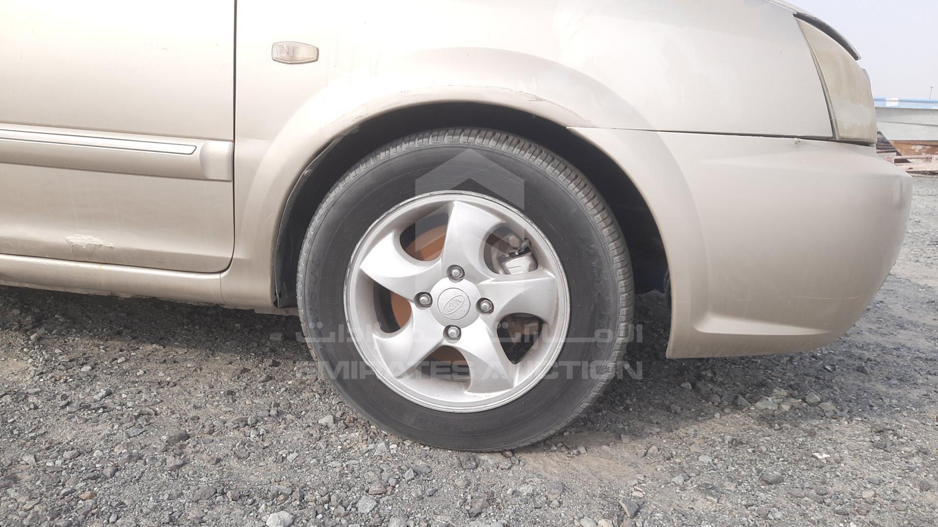 2006 KIA CARENS VIN: KNAFC526665439843