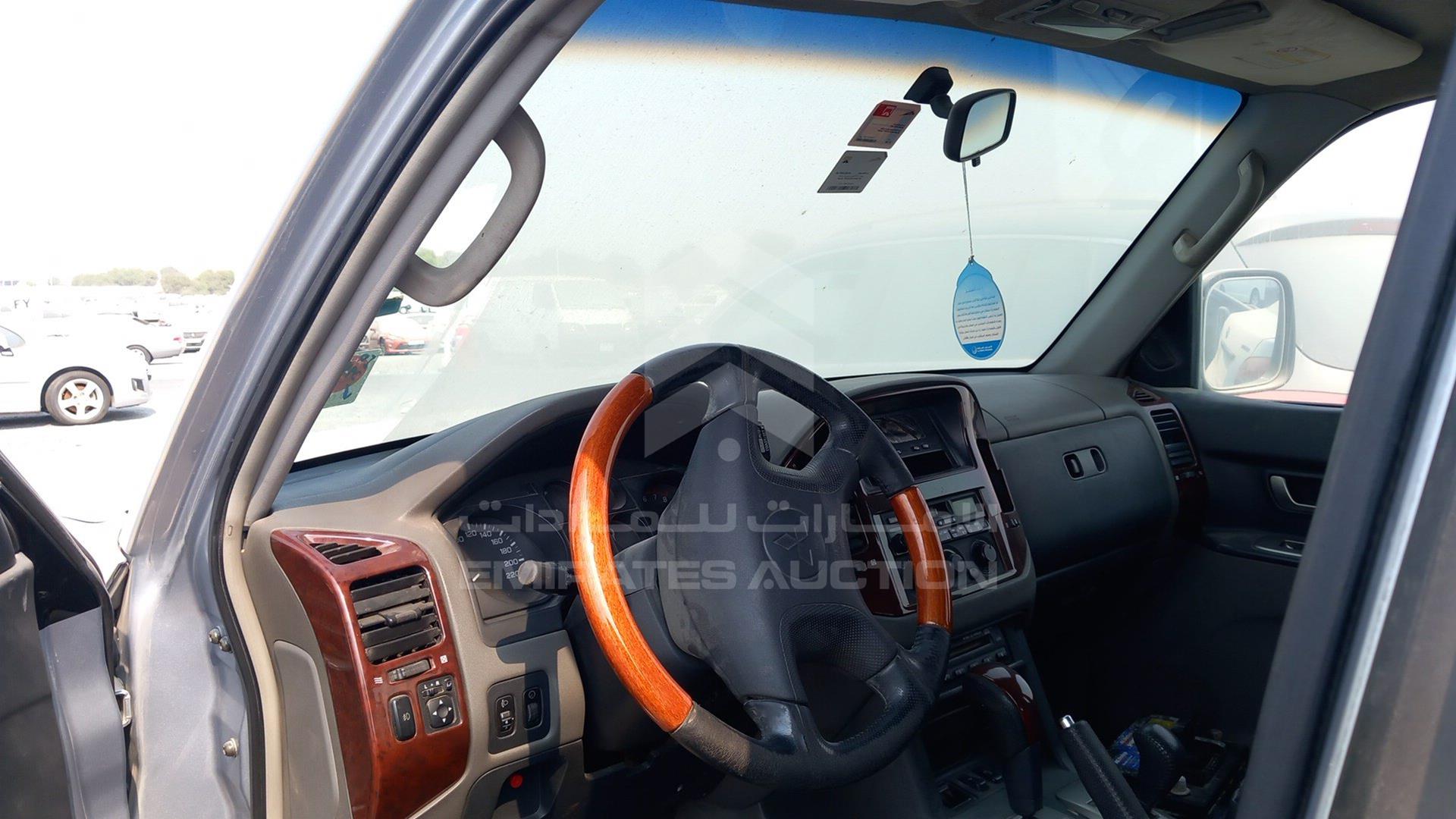 2006 MITSUBISHI PAJERO VIN: JMYLRV73W6J704329