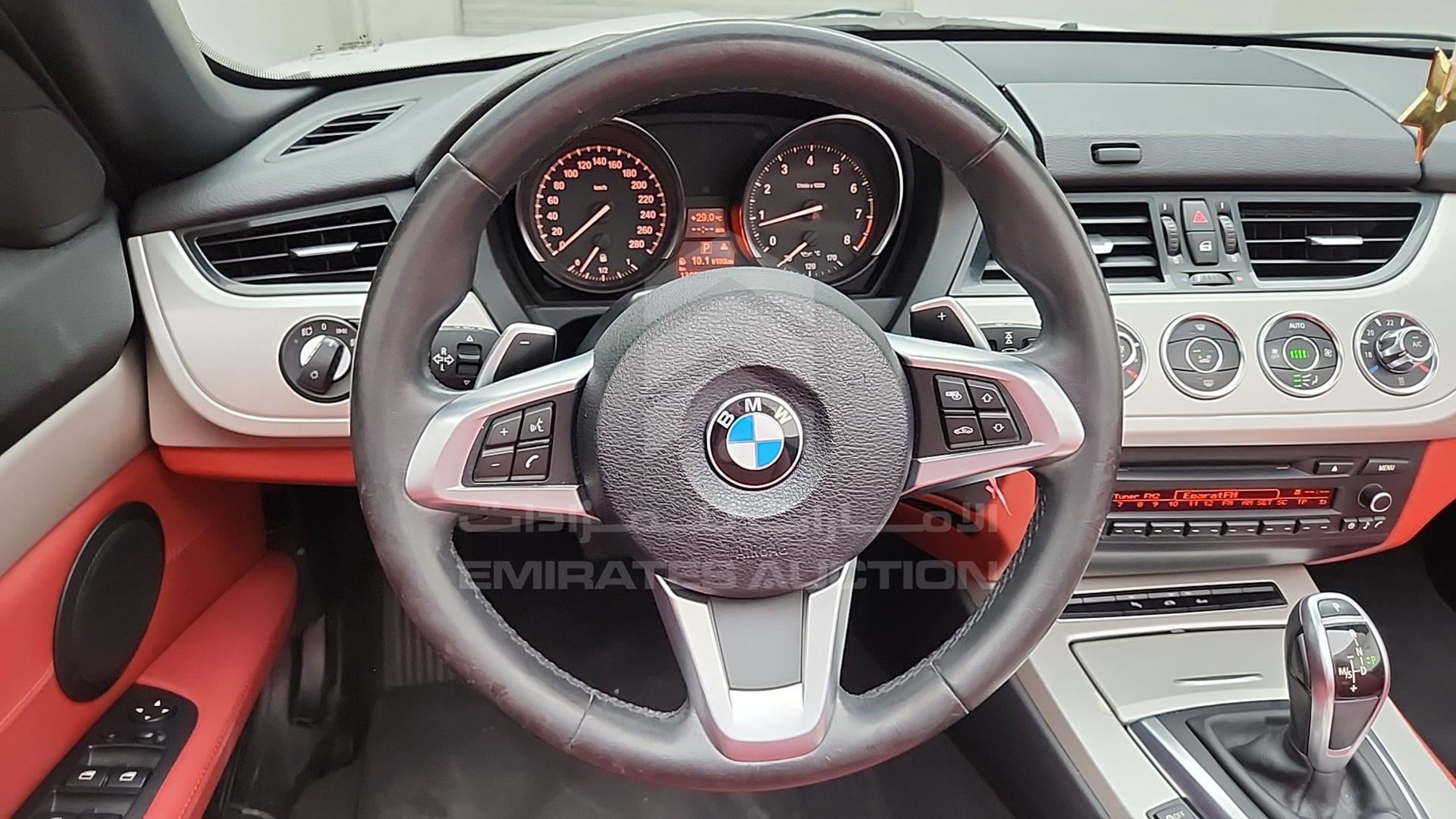 2015 BMW Z4 VIN: WBALL1107FJ664711