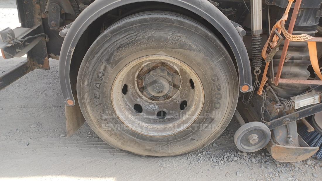 Iveco — Rear Right Tyre — Photo 43