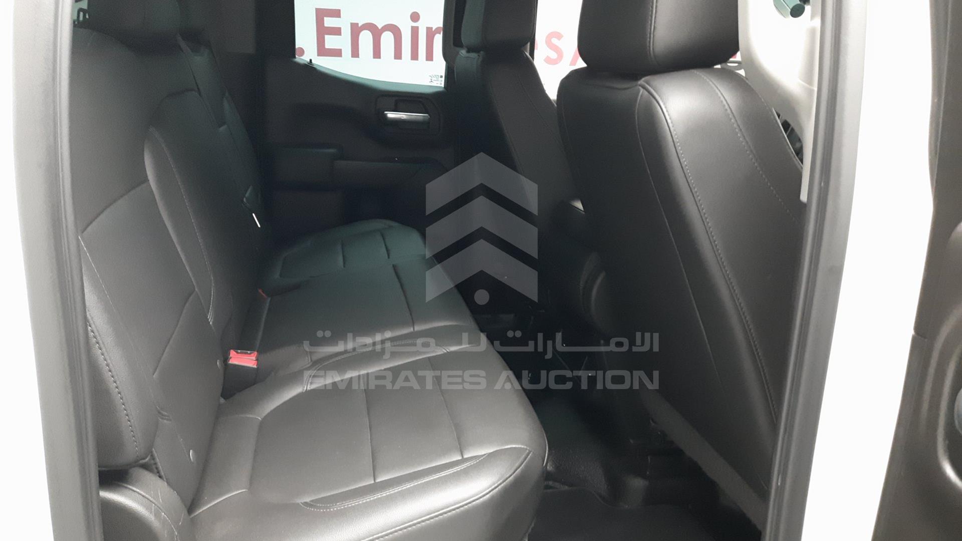 2019 CHEVROLET SILVERADO VIN: 1GCRWAEH2KZ289813