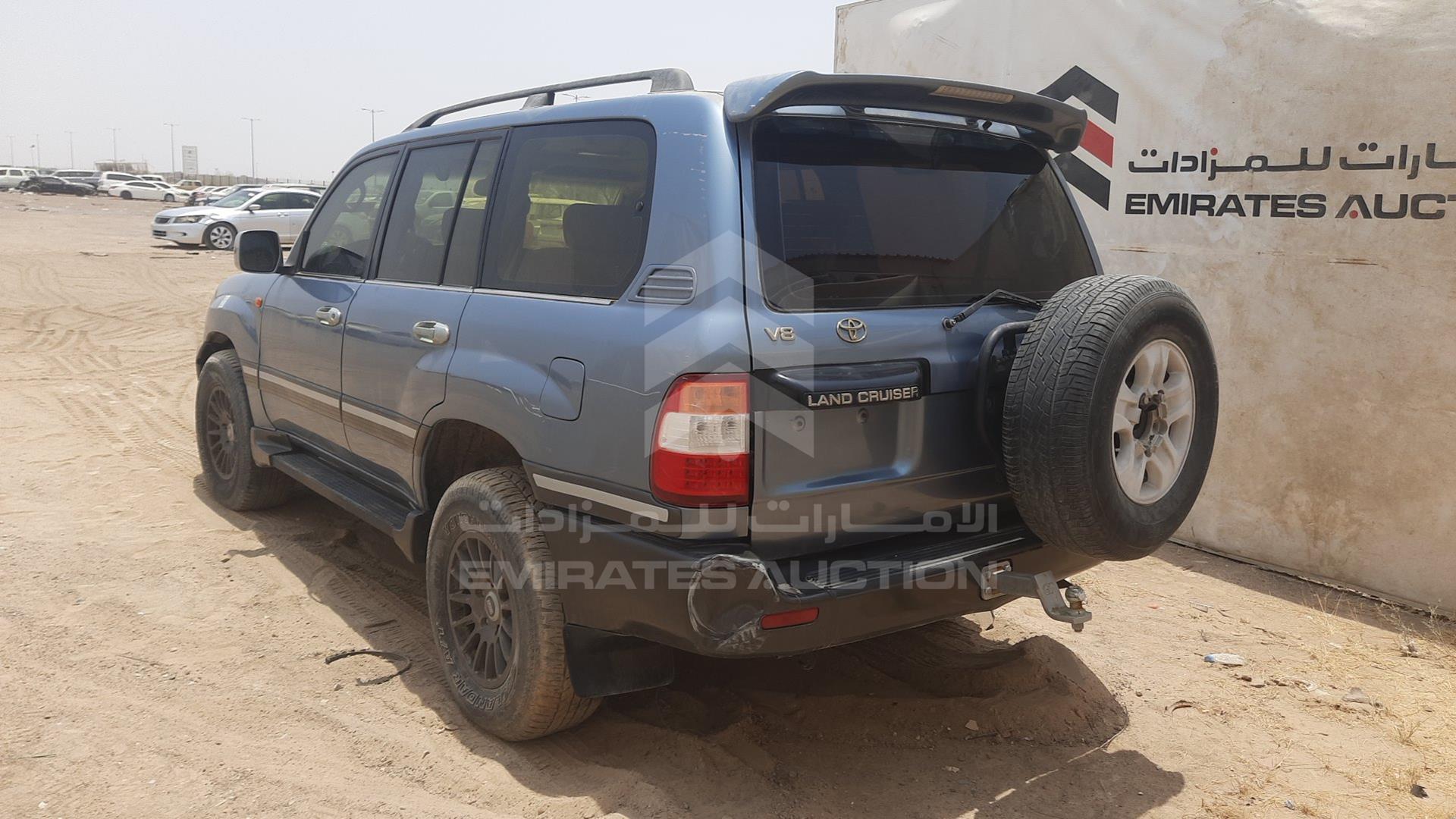 2005 TOYOTA LAND CRUISER VIN: JTEHT05J852069778
