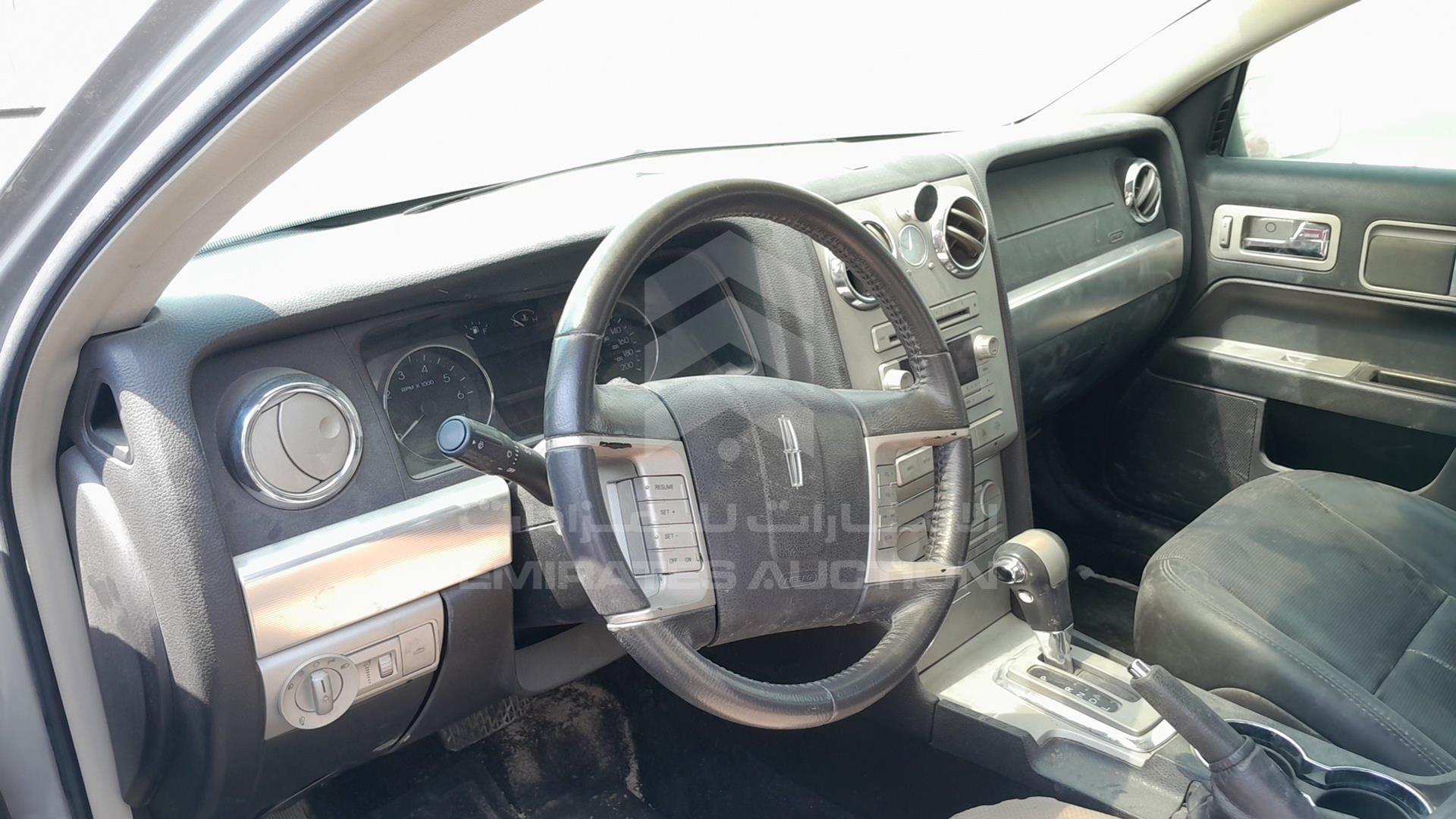 2008 LINCOLN MKZ VIN: 3LNHM28TX8R617690