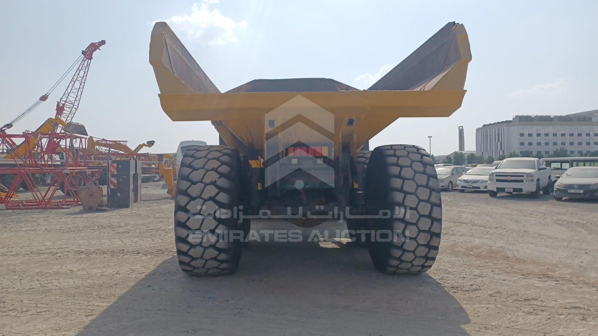 2015 KOMATSU HM400-2R VIN: KMTHM010V29007229