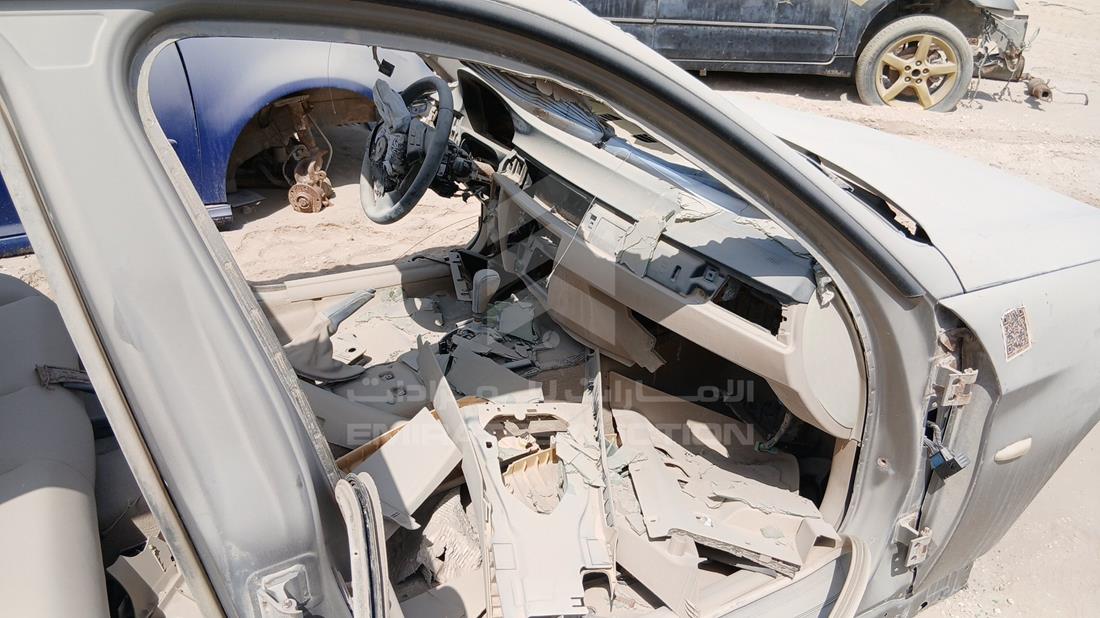 بي ام دبليو 316 2012 — الباب الأمامي الأيمن — صورة 24