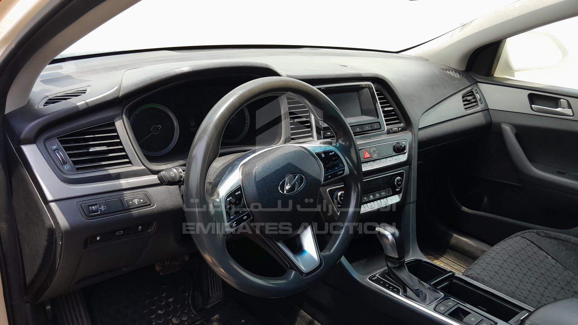 2019 HYUNDAI SONATA VIN: KMHE24133KA092956