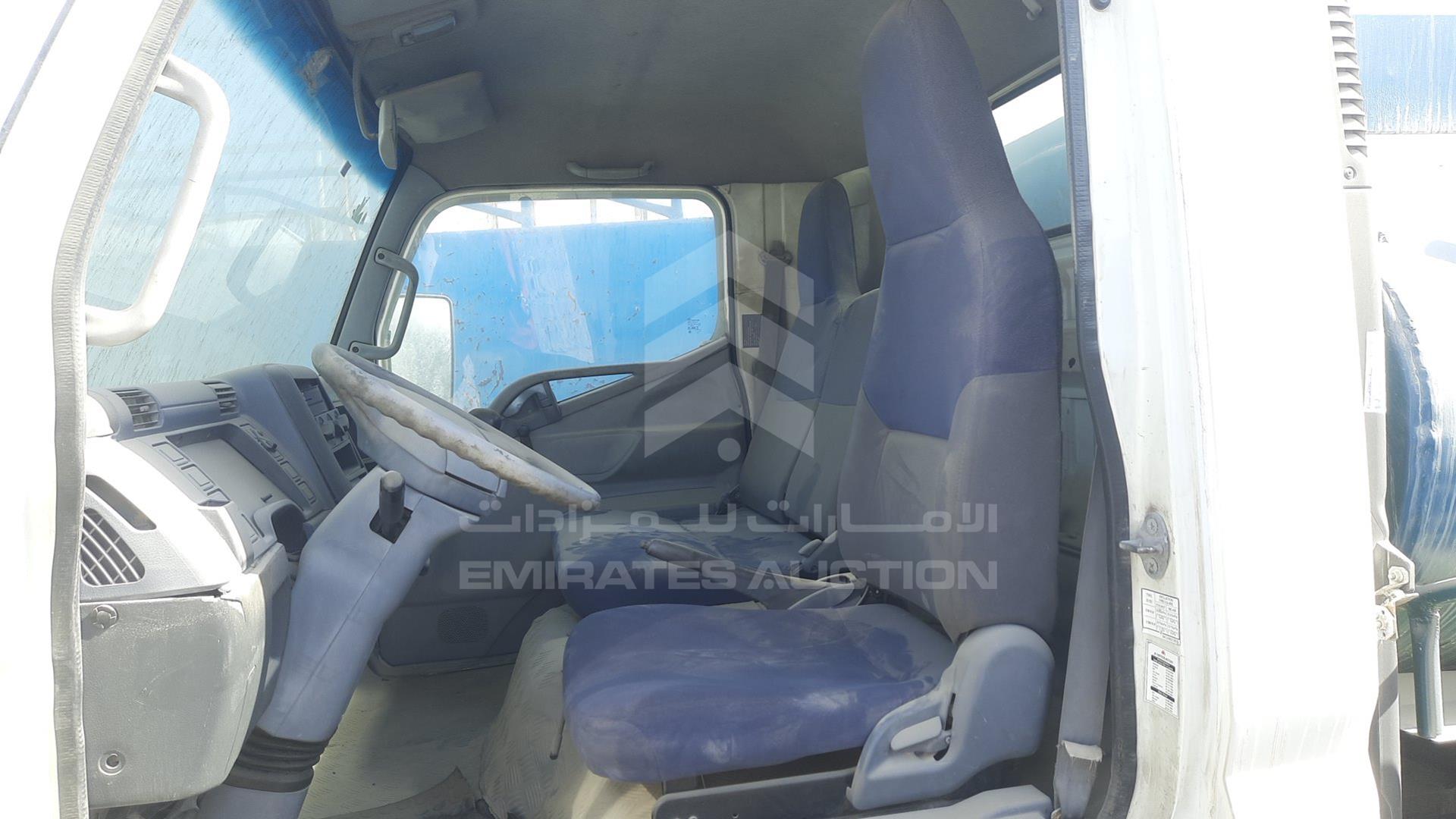 2015 MITSUBISHI CANTER VIN: JL7B6E1P5FK007798