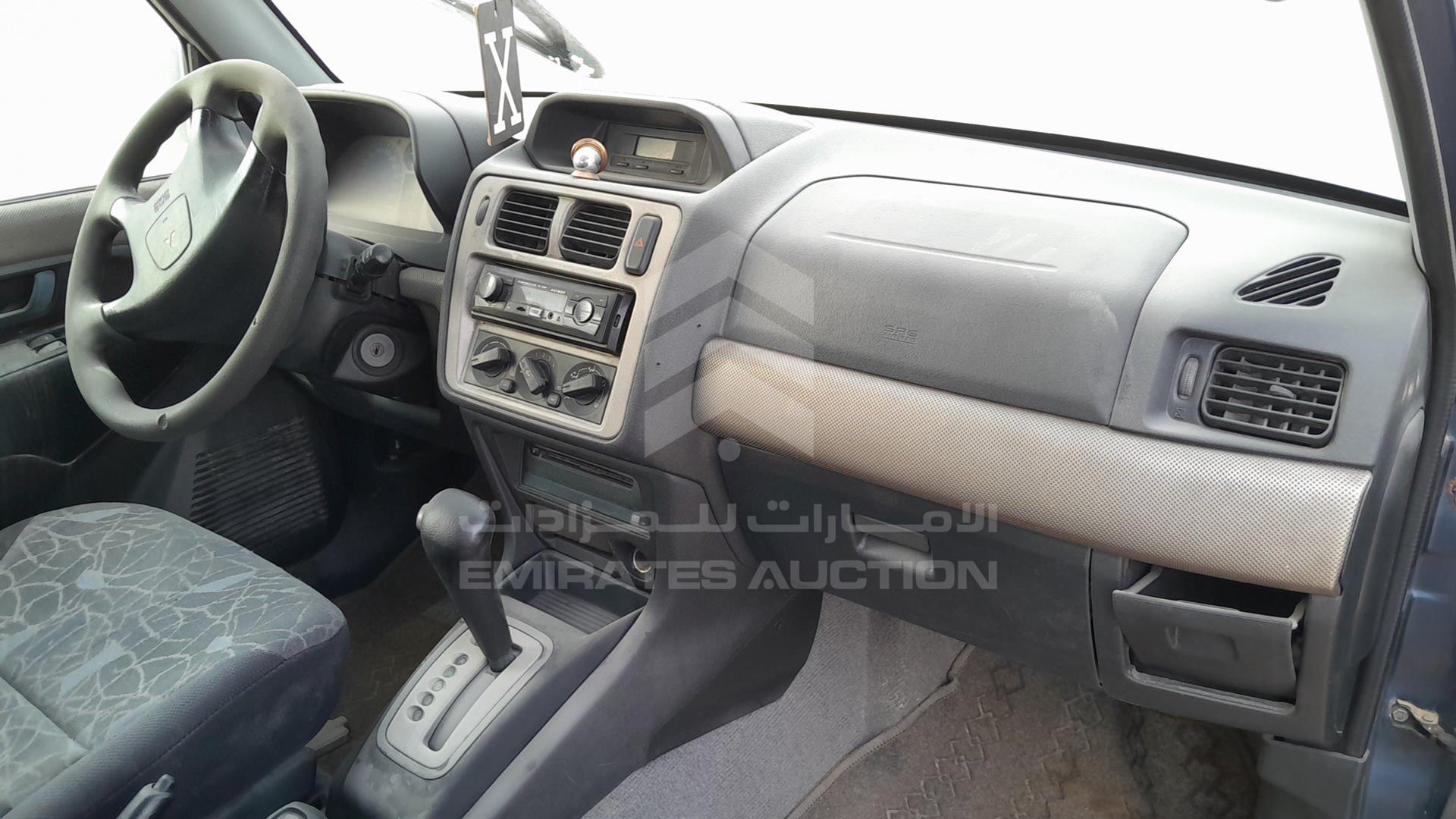 2000 MITSUBISHI PAJERO VIN: JMYMRH65WYY701230