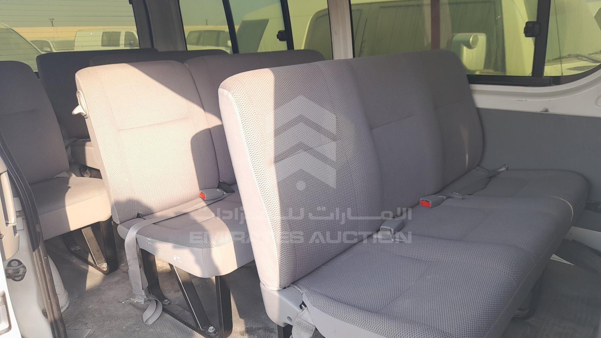 2010 TOYOTA HIACE VIN: JTGJX02P6A5016673