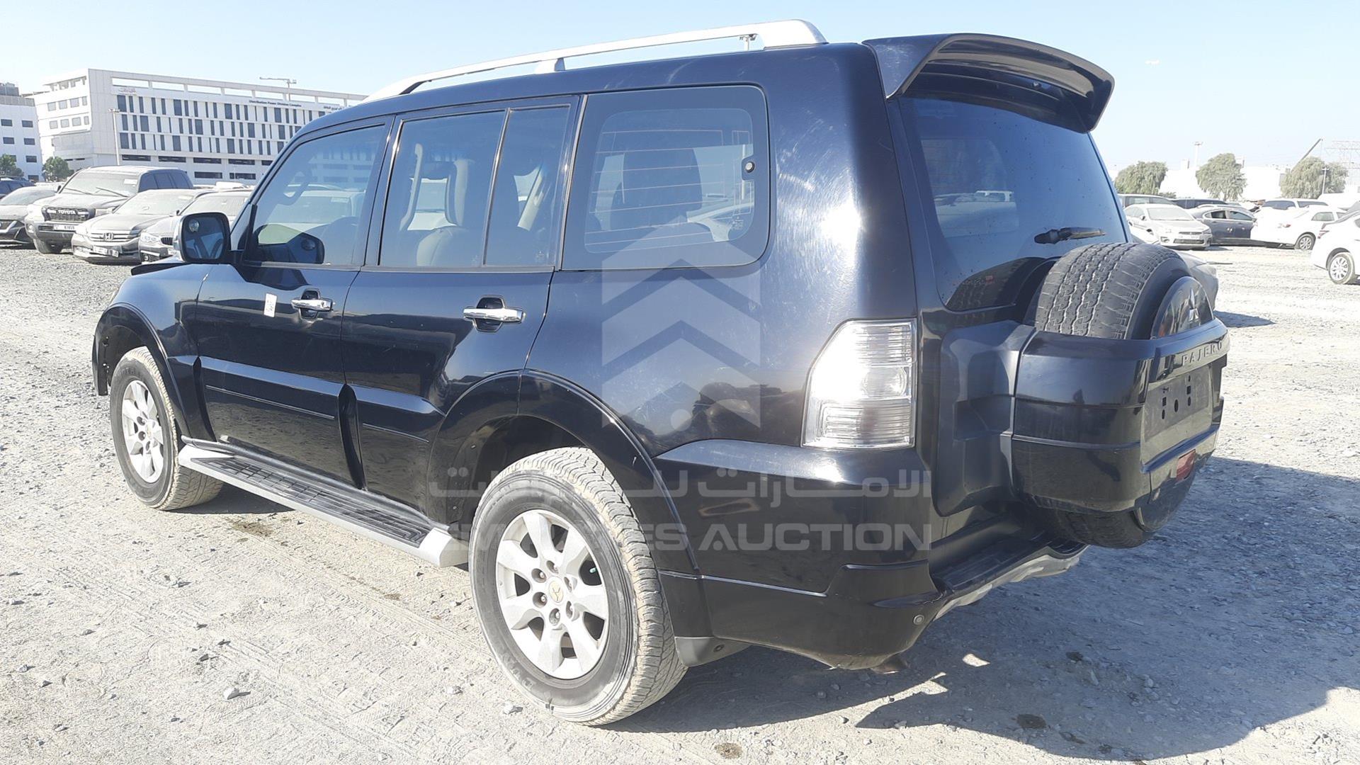 2011 MITSUBISHI PAJERO VIN: JMYLRV95WBJ707286