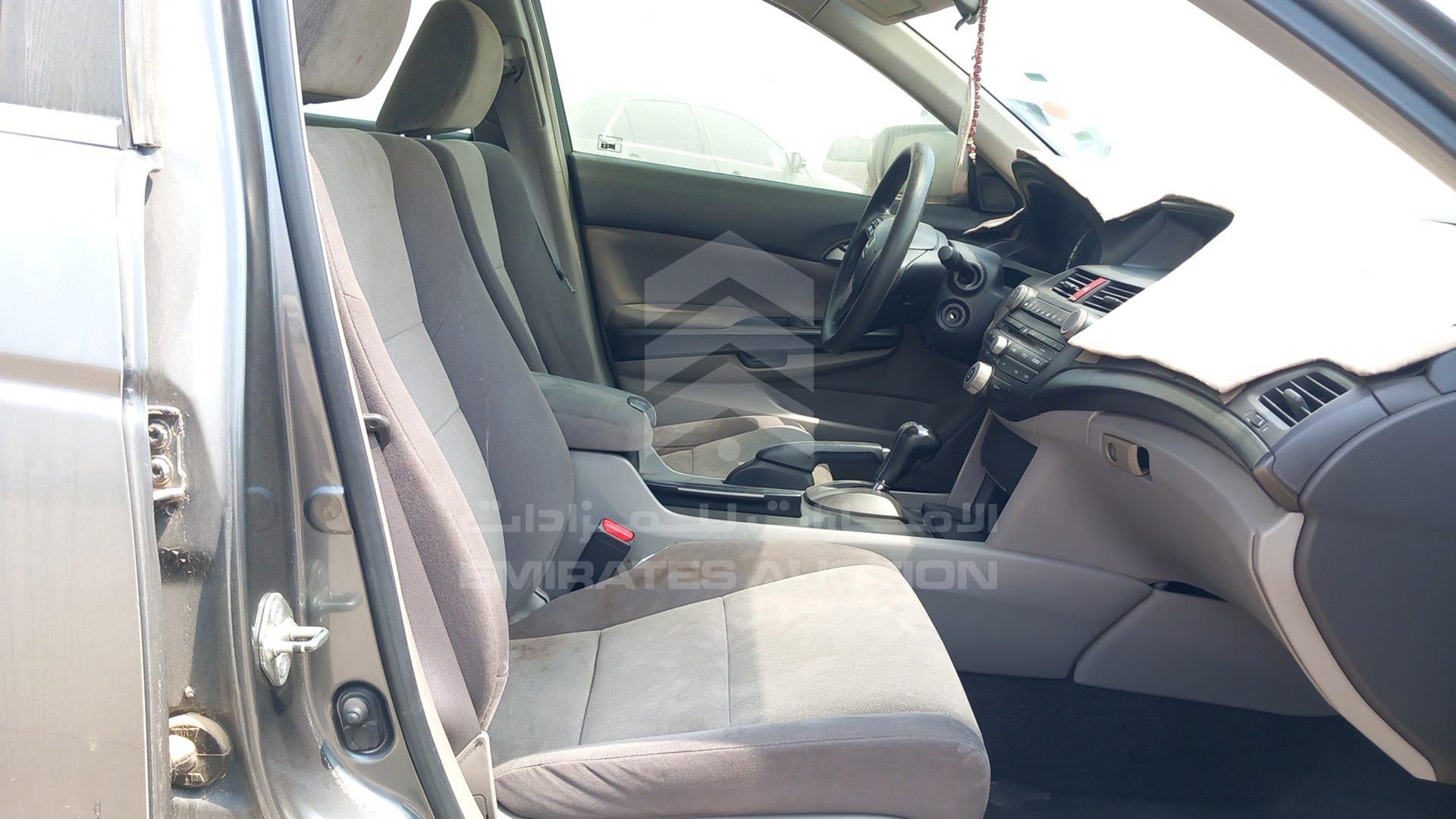 2009 HONDA ACCORD VIN: JHMCP26329C412386