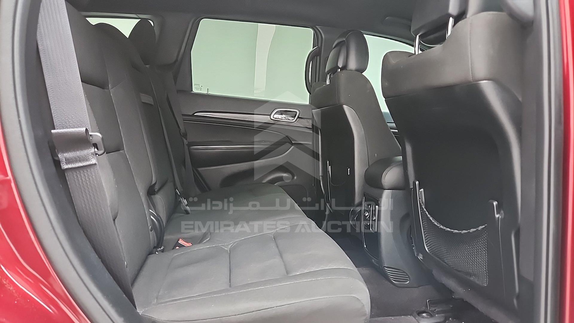 2018 JEEP GRAND CHEROKEE VIN: 1C4RJEAG9JC429523